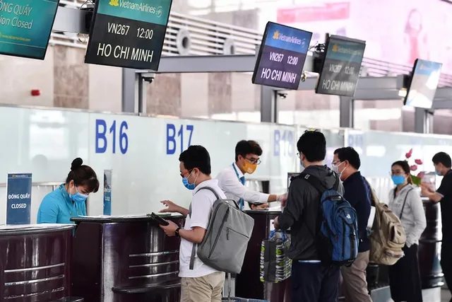 Chóng mặt với giá vé máy bay, có chặng chạm mốc 10 triệu đồng - Ảnh 1. Chóng mặt với giá vé máy bay, có chặng chạm mốc 10 triệu đồng - Ảnh 1.