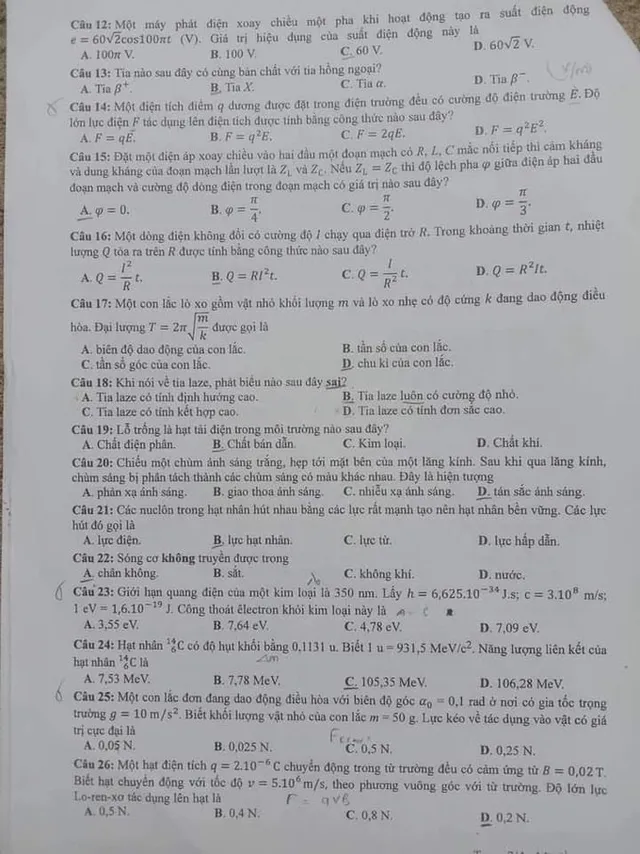 Đề thi môn Vật lý kỳ thi tốt nghiệp THPT 2022 - Ảnh 2.