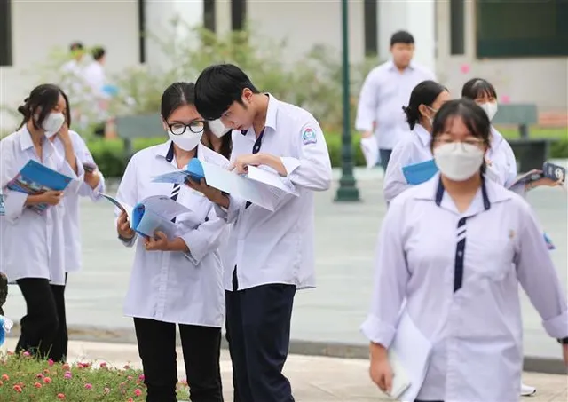 Gần hết thời hạn đăng ký xét tuyển đại học, nhiều thí sinh vẫn đắn đo - Ảnh 1.