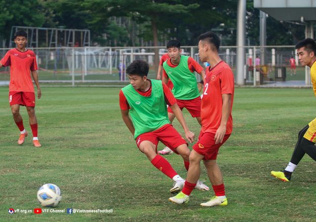 U19 Việt Nam sẵn sàng cho trận gặp U19 Thái Lan - Ảnh 4.