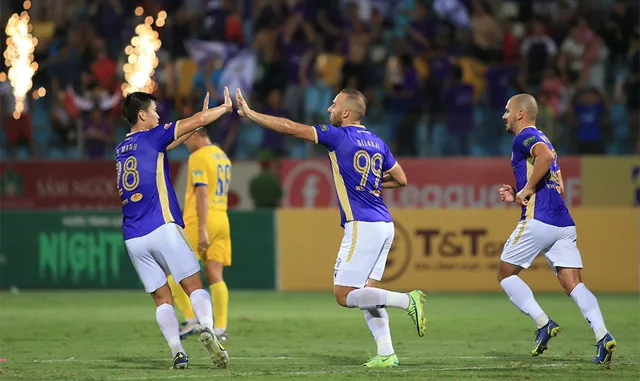 Vòng 10 VĐQG Night Wolf V.League 1-2022: Chùm ảnh Hà Nội – Sông Lam Nghệ An - Ảnh 14. Vòng 10 VĐQG Night Wolf V.League 1-2022: Chùm ảnh Hà Nội – Sông Lam Nghệ An - Ảnh 14.