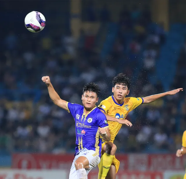 Vòng 10 VĐQG Night Wolf V.League 1-2022: Chùm ảnh Hà Nội – Sông Lam Nghệ An - Ảnh 8. Vòng 10 VĐQG Night Wolf V.League 1-2022: Chùm ảnh Hà Nội – Sông Lam Nghệ An - Ảnh 8.