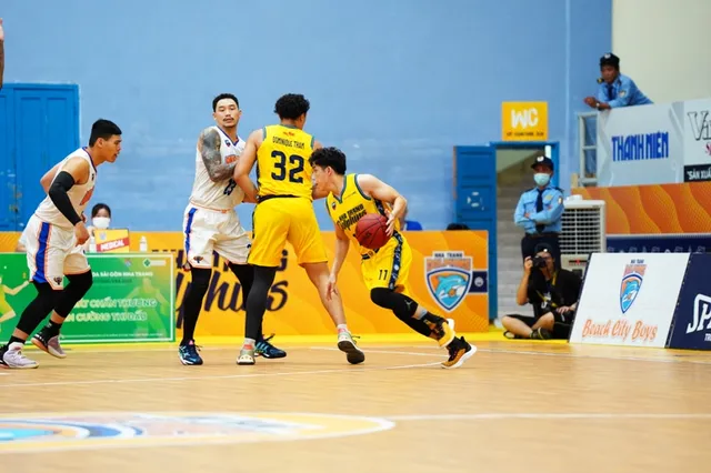 VBA 2022 - Game 37: Hanoi Buffaloes giành suất cuối dự VBA Playoffs - Ảnh 4.