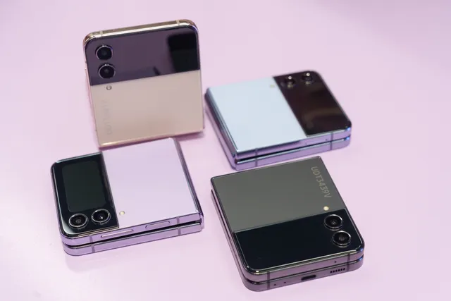 Galaxy Z Flip4 và Galaxy Z Fold4 ra mắt: Thiết kế không đổi, nâng cấp về cấu hình và thêm nhiều tính năng mới - Ảnh 2. Galaxy Z Flip4 và Galaxy Z Fold4 ra mắt: Thiết kế không đổi, nâng cấp về cấu hình và thêm nhiều tính năng mới - Ảnh 2.