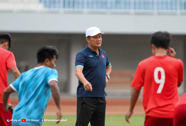 U16 Việt Nam hoàn thành buổi tập cuối cùng trước trận chung kết với U16 Indonesia - Ảnh 1. U16 Việt Nam hoàn thành buổi tập cuối cùng trước trận chung kết với U16 Indonesia - Ảnh 1.