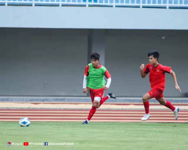 U16 Việt Nam hoàn thành buổi tập cuối cùng trước trận chung kết với U16 Indonesia - Ảnh 9. U16 Việt Nam hoàn thành buổi tập cuối cùng trước trận chung kết với U16 Indonesia - Ảnh 9.