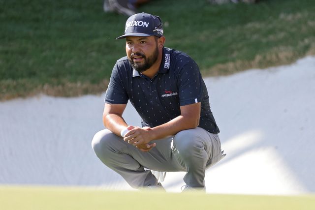 JJ Spaun dẫn đầu sau vòng 3 giải golf St Jude Championship - Ảnh 1.