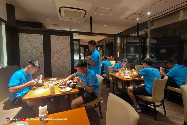 ĐT U20 Việt Nam đã đến Nhật Bản, tích cực tập hồi phục và củng cố thể lực - Ảnh 20. ĐT U20 Việt Nam đã đến Nhật Bản, tích cực tập hồi phục và củng cố thể lực - Ảnh 20.