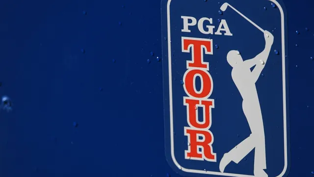 PGA Tour tăng tiền thưởng để cạnh tranh với LIV Golf - Ảnh 1.