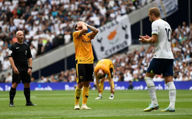 Harry Kane phá kỷ lục khủng, Tottenham tạm chiếm ngôi đầu - Ảnh 3.