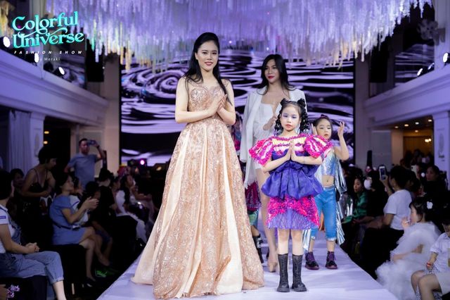 Ấn tượng Colorful Universe Fashion Show – Đêm vũ trụ đa sắc màu - Ảnh 5.