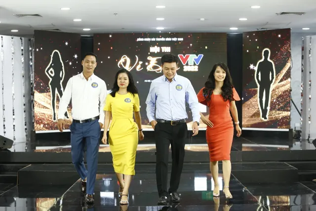 Vẻ đẹp VTV 2022: Thí sinh tỏa sáng với trang phục công sở - Ảnh 20.