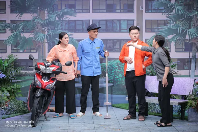 Khiến trưởng phòng Tự Long chật vật, Lê Khánh giành cúp Ơn giời! Cậu đây rồi - Ảnh 7. Khiến trưởng phòng Tự Long chật vật, Lê Khánh giành cúp Ơn giời! Cậu đây rồi - Ảnh 7.