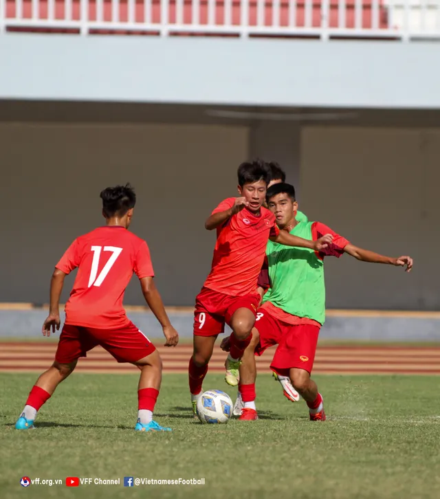 U16 Việt Nam hăng say tập luyện, hướng đến vòng bán kết giải U16 Đông Nam Á 2022 - Ảnh 6.