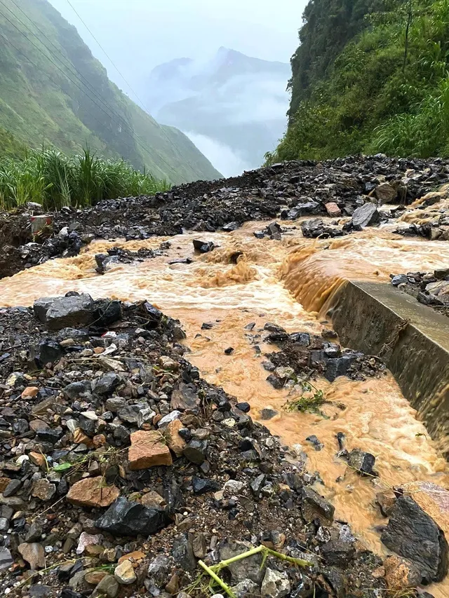 Hà Giang, Lào Cai thiệt hại nặng nề do mưa lớn - Ảnh 3.