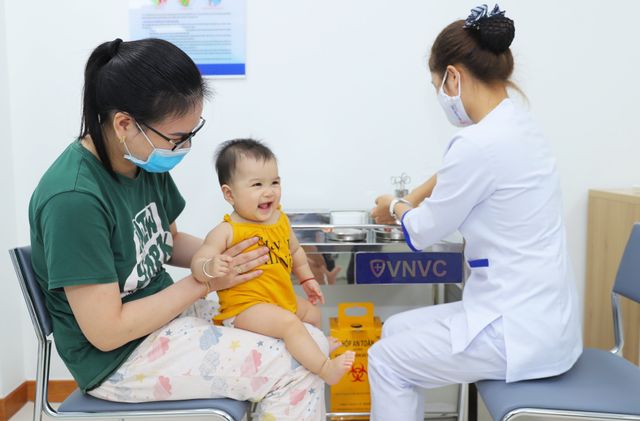 Những loại vaccine trẻ không thể bỏ lỡ trong giai đoạn đầu đời - Ảnh 2.