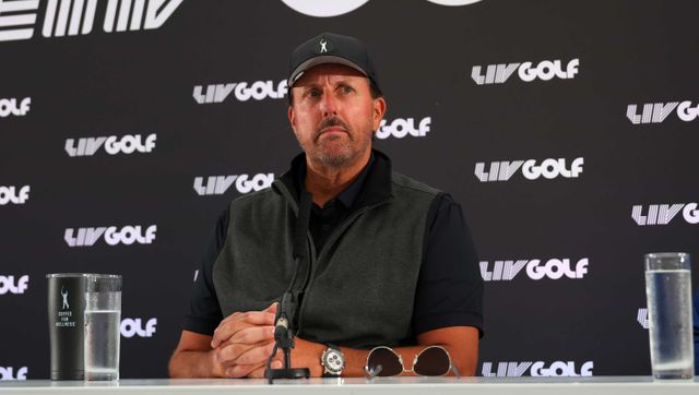 Phil Mickelson rút lui khỏi vụ kiện PGA Tour - Ảnh 1.