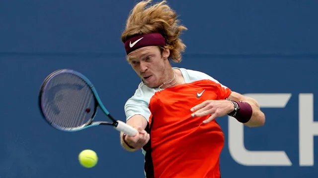 Andrey Rublev tiến vào tứ kết đơn nam Mỹ mở rộng 2022 - Ảnh 1.