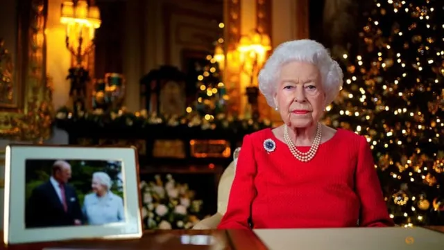 Nữ hoàng Anh Elizabeth II: Nhân chứng lịch sử của những thăng trầm thế giới - Ảnh 3. Nữ hoàng Anh Elizabeth II: Nhân chứng lịch sử của những thăng trầm thế giới - Ảnh 3.
