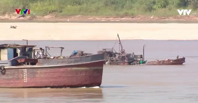 Khai thác cát gây sạt lở đất nông nghiệp - Ảnh 2. Khai thác cát gây sạt lở đất nông nghiệp - Ảnh 2.