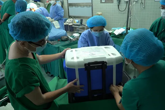 Trái tim của cô gái hiến tạng cứu 6 người đã xuất viện trong lồng ngực người nhận - Ảnh 2. Trái tim của cô gái hiến tạng cứu 6 người đã xuất viện trong lồng ngực người nhận - Ảnh 2.