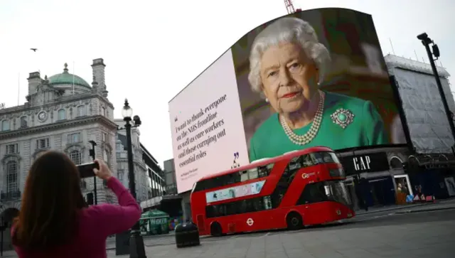 Cuộc sống và thành tựu của Nữ hoàng Elizabeth II qua ảnh - Ảnh 12. Cuộc sống và thành tựu của Nữ hoàng Elizabeth II qua ảnh - Ảnh 12.
