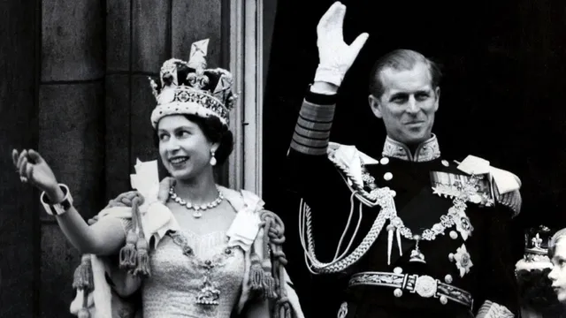 Elizabeth II - Nữ hoàng vị tha khiến nước Anh tự hào - Ảnh 6. Elizabeth II - Nữ hoàng vị tha khiến nước Anh tự hào - Ảnh 6.