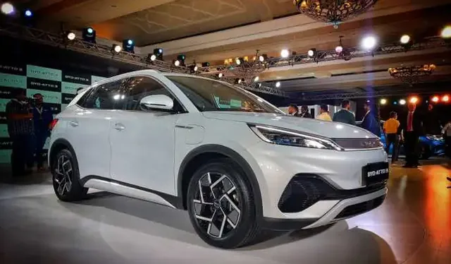 Nóng cuộc đua xe điện tại Ấn Độ - Ảnh 1. Nóng cuộc đua xe điện tại Ấn Độ - Ảnh 1.
