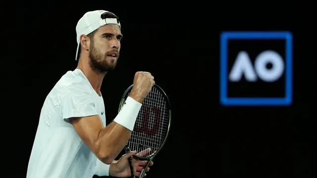 Karen Khachanov giành vé vào bán kết Australia mở rộng - Ảnh 1.