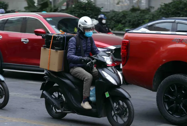 Hà Nội: Giao thông ùn ứ kéo dài trong ngày nghỉ cuối cùng Tết Nguyên đán 2023 - Ảnh 3. Hà Nội: Giao thông ùn ứ kéo dài trong ngày nghỉ cuối cùng Tết Nguyên đán 2023 - Ảnh 3.