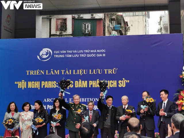 Trưng bày 200 tài liệu, hình ảnh, hiện vật tại triển lãm Hội nghị Paris - Cuộc đàm phán lịch sử - Ảnh 4. Trưng bày 200 tài liệu, hình ảnh, hiện vật tại triển lãm Hội nghị Paris - Cuộc đàm phán lịch sử - Ảnh 4.