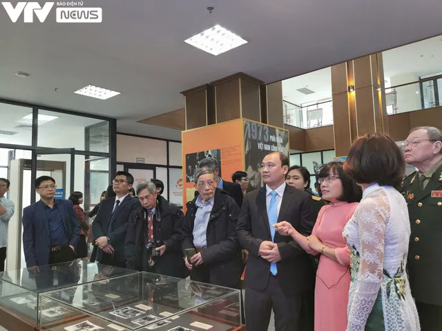 Trưng bày 200 tài liệu, hình ảnh, hiện vật tại triển lãm Hội nghị Paris - Cuộc đàm phán lịch sử - Ảnh 12. Trưng bày 200 tài liệu, hình ảnh, hiện vật tại triển lãm Hội nghị Paris - Cuộc đàm phán lịch sử - Ảnh 12.