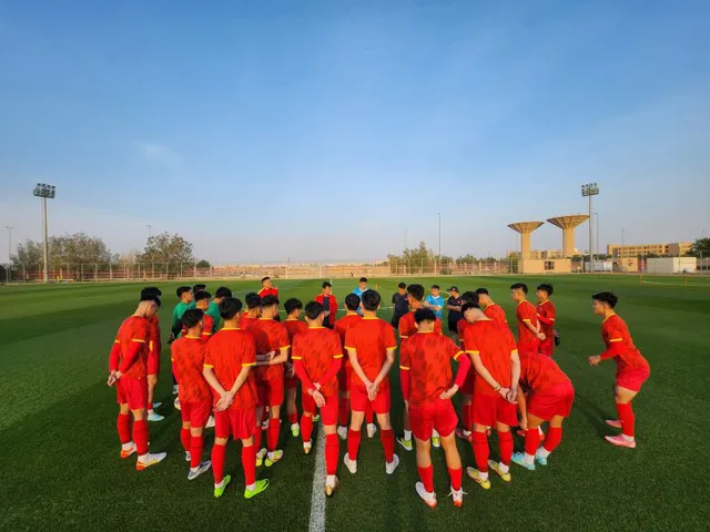 U20 Việt Nam làm quen múi giờ, sẵn sàng đấu giao hữu với U20 Saudi Arabia - Ảnh 7.