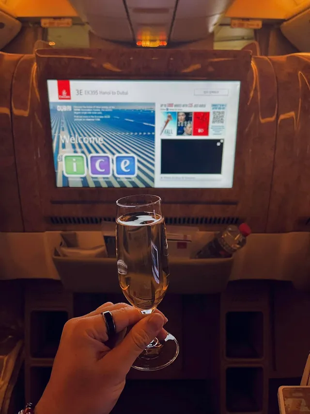 Trải nghiệm hành trình Hà Nội - Dubai trên chuyến bay của Emirates - Ảnh 15. Trải nghiệm hành trình Hà Nội - Dubai trên chuyến bay của Emirates - Ảnh 15.