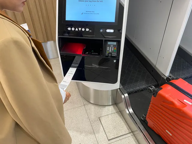Trải nghiệm hành trình Hà Nội - Dubai trên chuyến bay của Emirates - Ảnh 6. Trải nghiệm hành trình Hà Nội - Dubai trên chuyến bay của Emirates - Ảnh 6.