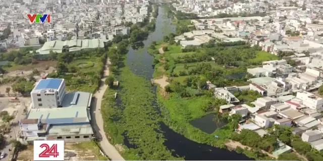 TP Hồ Chí Minh cải tạo kênh dài nhất bị ô nhiễm nghiêm trọng - Ảnh 1.