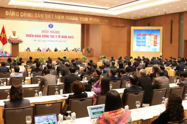 Hội nghị triển khai công tác y tế 2023: Bộ trưởng Đào Hồng Lan tin tưởng cán bộ toàn ngành càng khó khăn sẽ càng thống nhất - Ảnh 2. Hội nghị triển khai công tác y tế 2023: Bộ trưởng Đào Hồng Lan tin tưởng cán bộ toàn ngành càng khó khăn sẽ càng thống nhất - Ảnh 2.