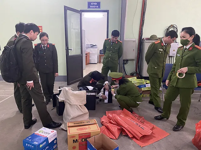 Khởi tố, bắt tạm giam Phó giám đốc Chi nhánh Công ty CP Đăng kiểm Bắc Kạn tại tỉnh Tuyên Quang - Ảnh 1.