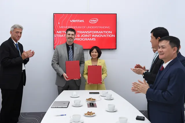 MWC 2023: Viettel và Intel ký kết MOU về hợp tác phát triển công nghệ hạ tầng số - Ảnh 1.