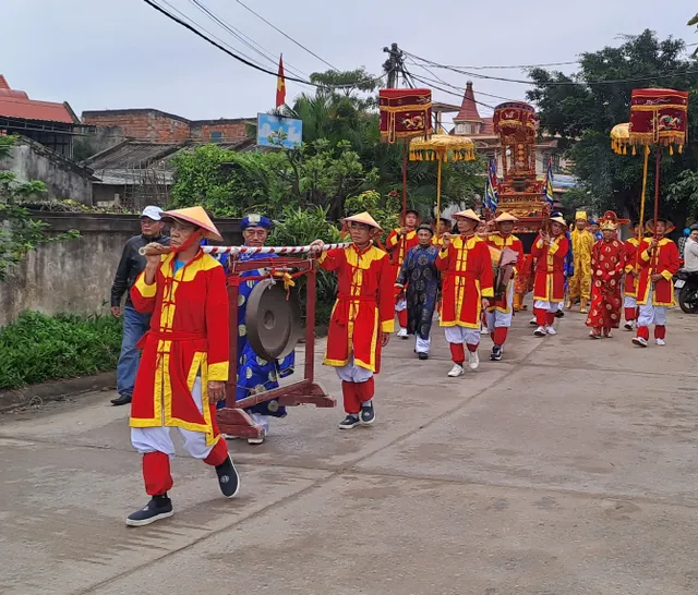 Lễ hội Cầu ngư mang đậm bản sắc văn hóa của người dân vùng biển - Ảnh 1.