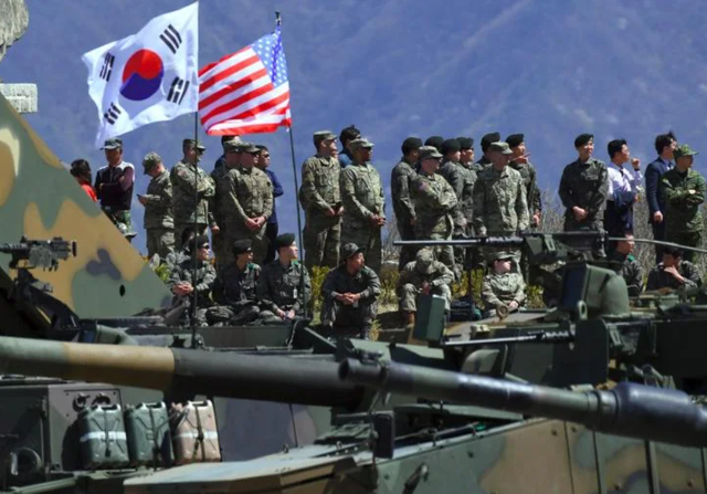 Triều Tiên đẩy mạnh chương trình tên lửa, Hàn Quốc tăng cường hợp tác quân sự với Mỹ - Ảnh 1.