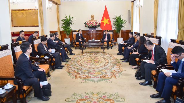 Bộ trưởng Bùi Thanh Sơn hoan nghênh Trung Quốc đưa Việt Nam vào danh sách thí điểm mở cửa du lịch - Ảnh 2.