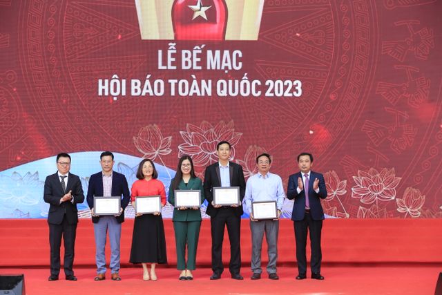 Đài Truyền hình Việt Nam nhận 2 giải tại Hội báo toàn quốc 2023 - Ảnh 2.