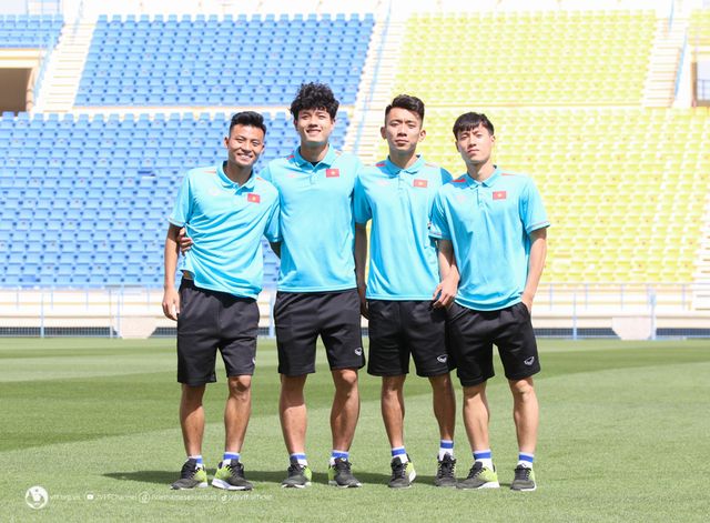 ĐT U23 Việt Nam thăm quan SVĐ Al-Gharafa trước trận ra quân tại giải quốc tế U23 Cup  - Ảnh 5.