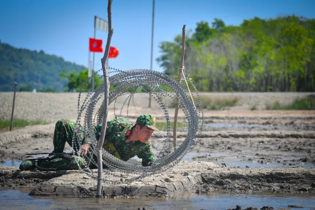 Kiên Giang: Xây dựng lực lượng vũ trang vững chắc để bảo vệ Tổ quốc từ sớm, từ xa - Ảnh 1.