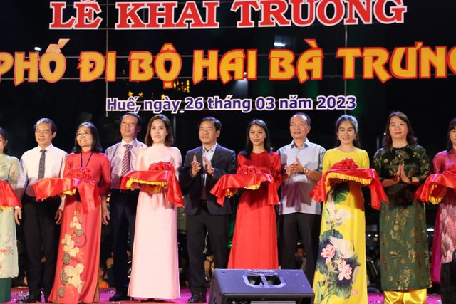 Thừa Thiên- Huế: Khai trương Phố đi bộ Hai Bà Trưng  - Ảnh 1.