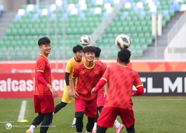 ĐT U20 Việt Nam tập hồi phục, tích cực chuẩn bị cho trận kế tiếp gặp U20 Iran - Ảnh 9.