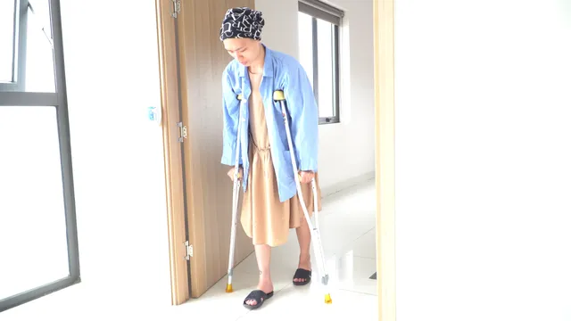 Cứu người phụ nữ có khối u chân nguy hiểm - Ảnh 4. Cứu người phụ nữ có khối u chân nguy hiểm - Ảnh 4.