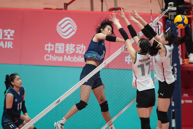ASIAD 19 | Thắng kịch tính Hàn Quốc, ĐT bóng chuyền nữ Việt Nam đứng đầu bảng - Ảnh 3.