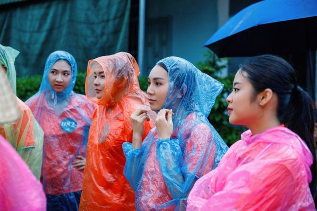 Các thí sinh Hoa hậu Trái đất Việt Nam 2023 sốc trước những trải nghiệm môi trường sống - Ảnh 4.